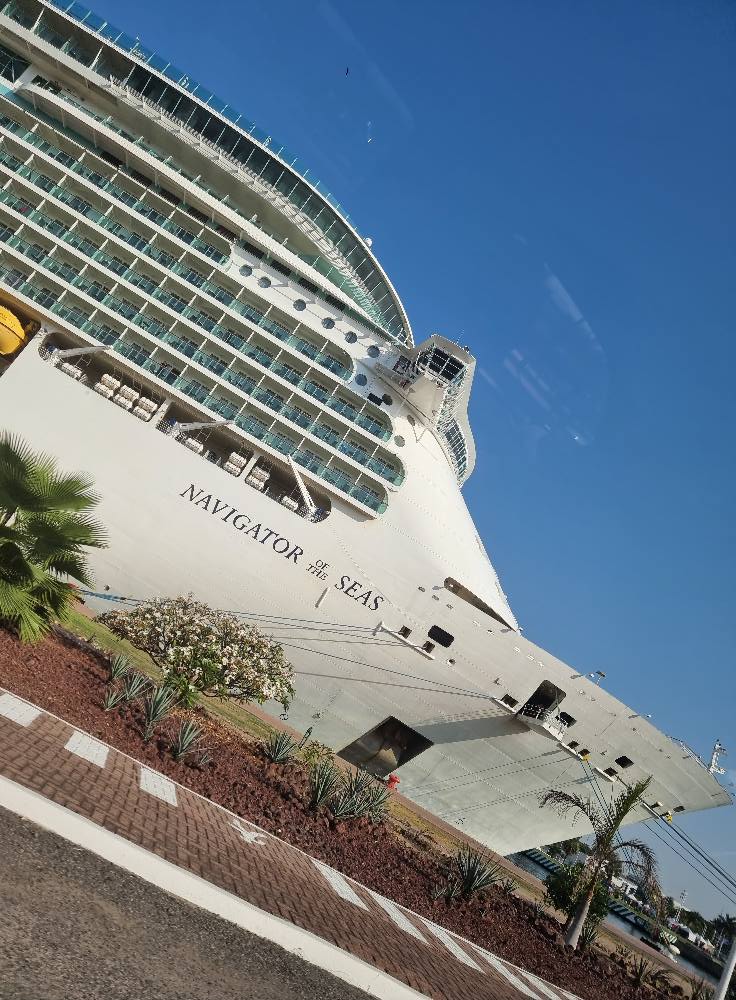 cover of episode Navigator of the Seas group cruise review (Episode 503)