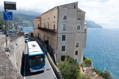 Bus tour in Amalfi coast