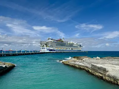 Icon of the Seas at CocoCay