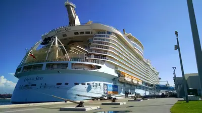 Oasis of the Seas in Port Canaveral