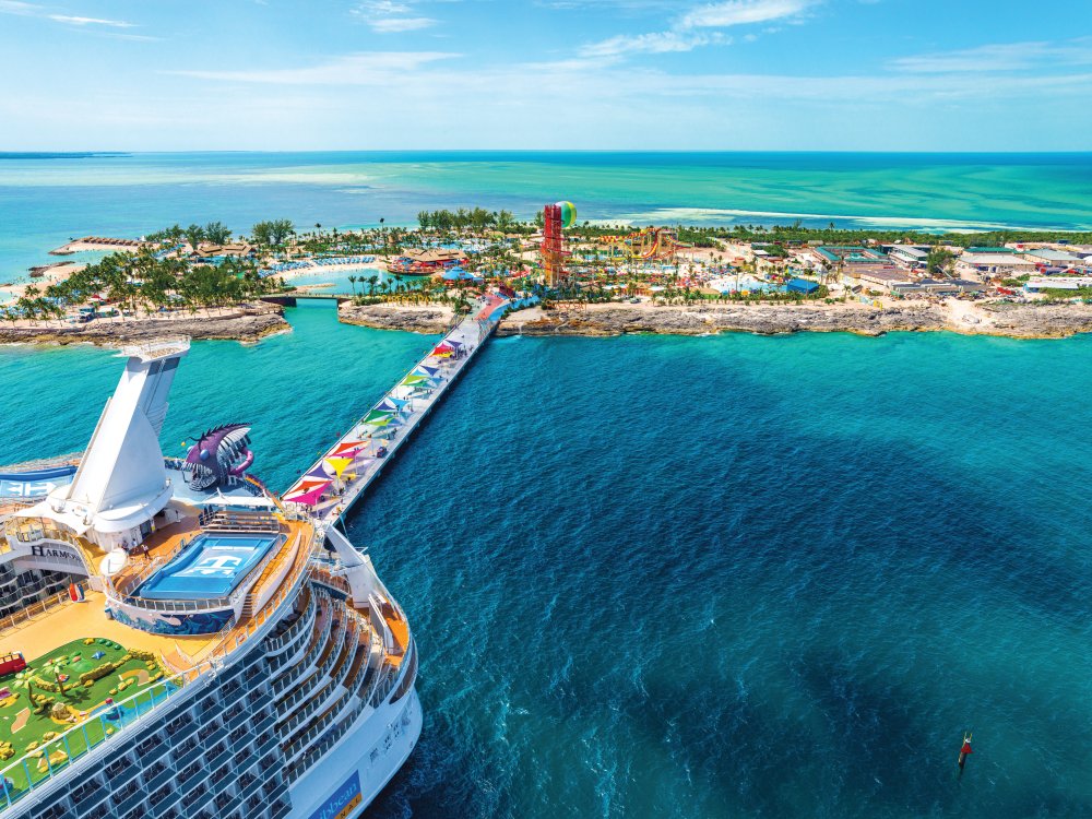 Zoom_Background - Perfect Day at CocoCay Arrivals.jpg