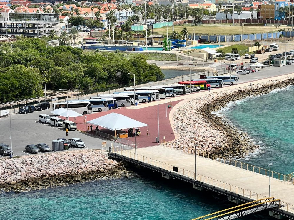 curacao.jpg