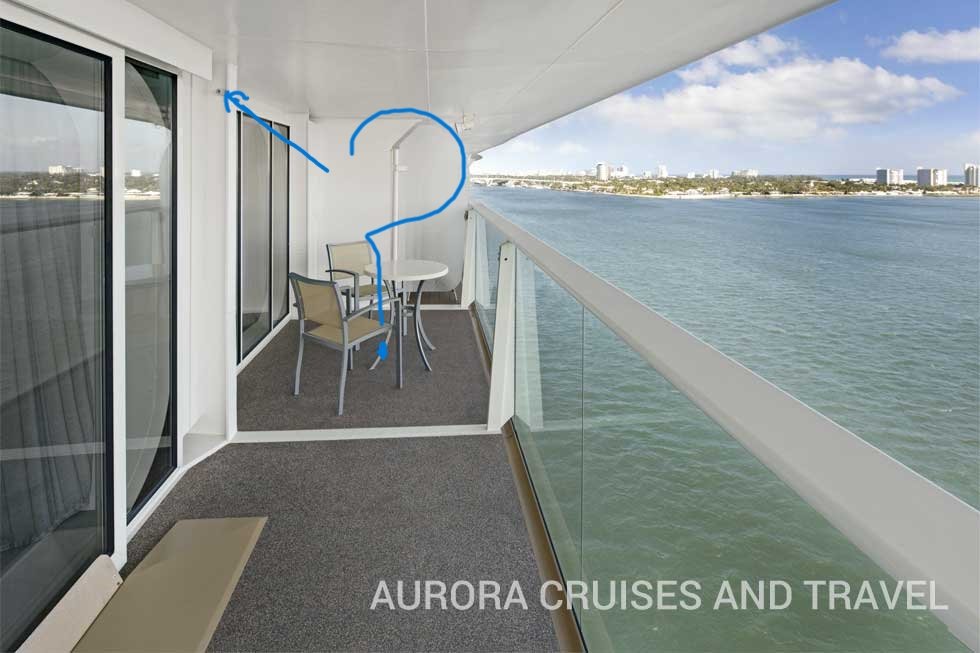 Junior-suite-Allure-of-the-Seas-Aurora-Cruises-and-Travel-accessible-01-min-1.jpg