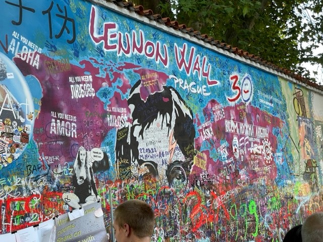 Lennon Wall.jpg
