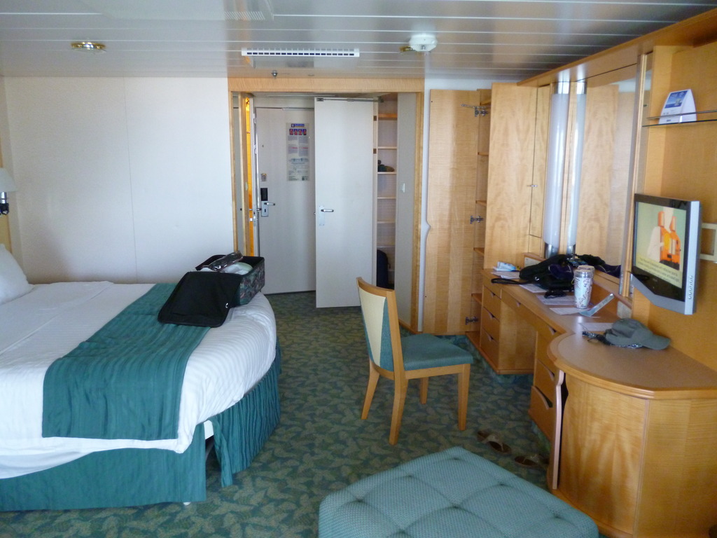 Anybody stay in Freedom of the Seas Deck 11 Junior Suites? Royal