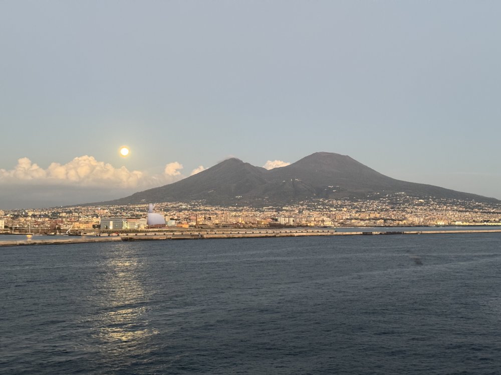 Naples45.JPG