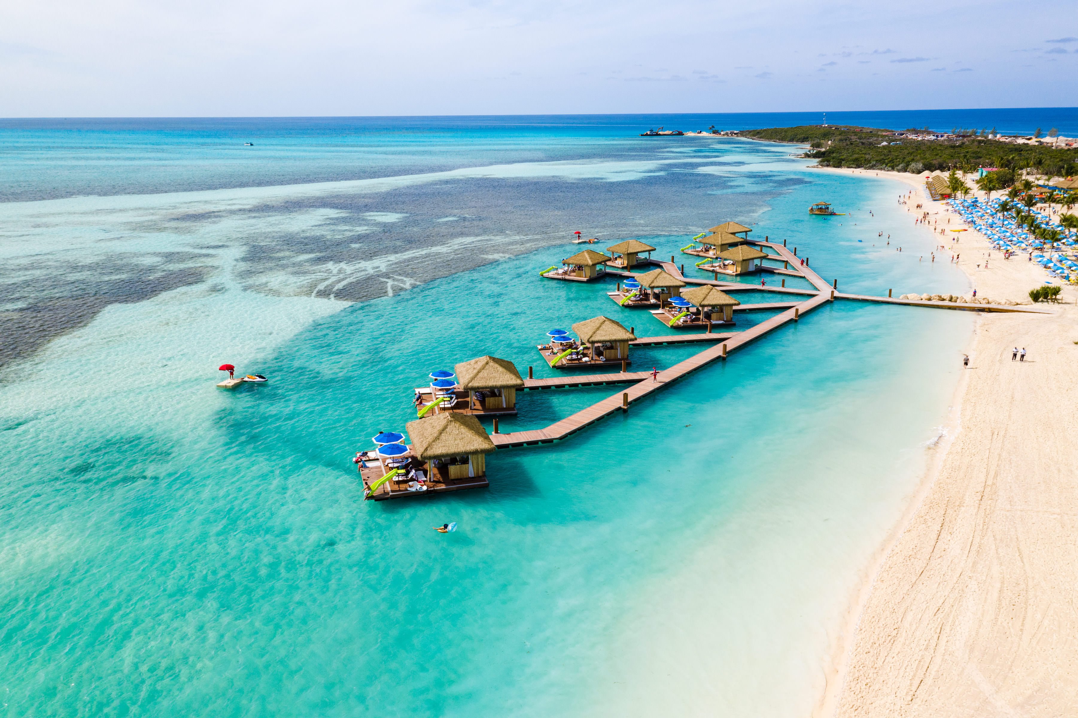 Coco Beach Club debuts at Perfect Day at CocoCay | Royal Caribbean Blog