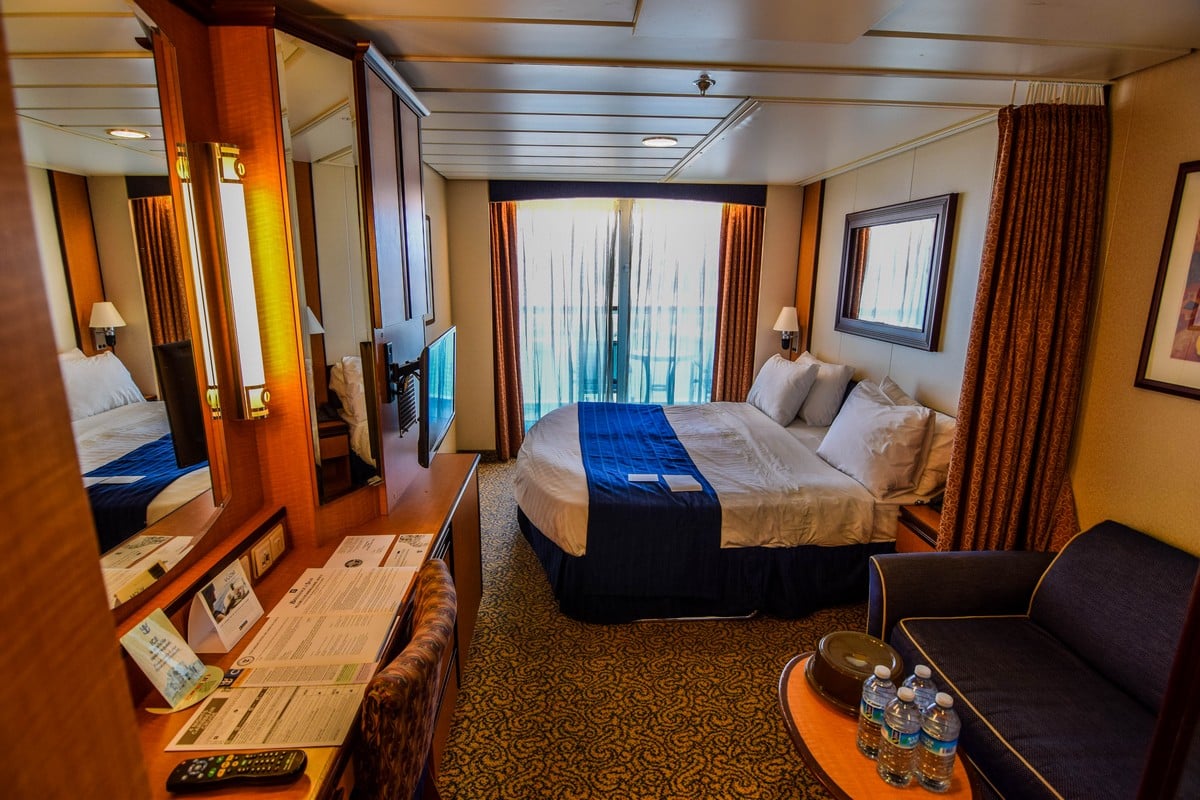Photo tour of Category 5D Ocean View Stateroom with Balcony on