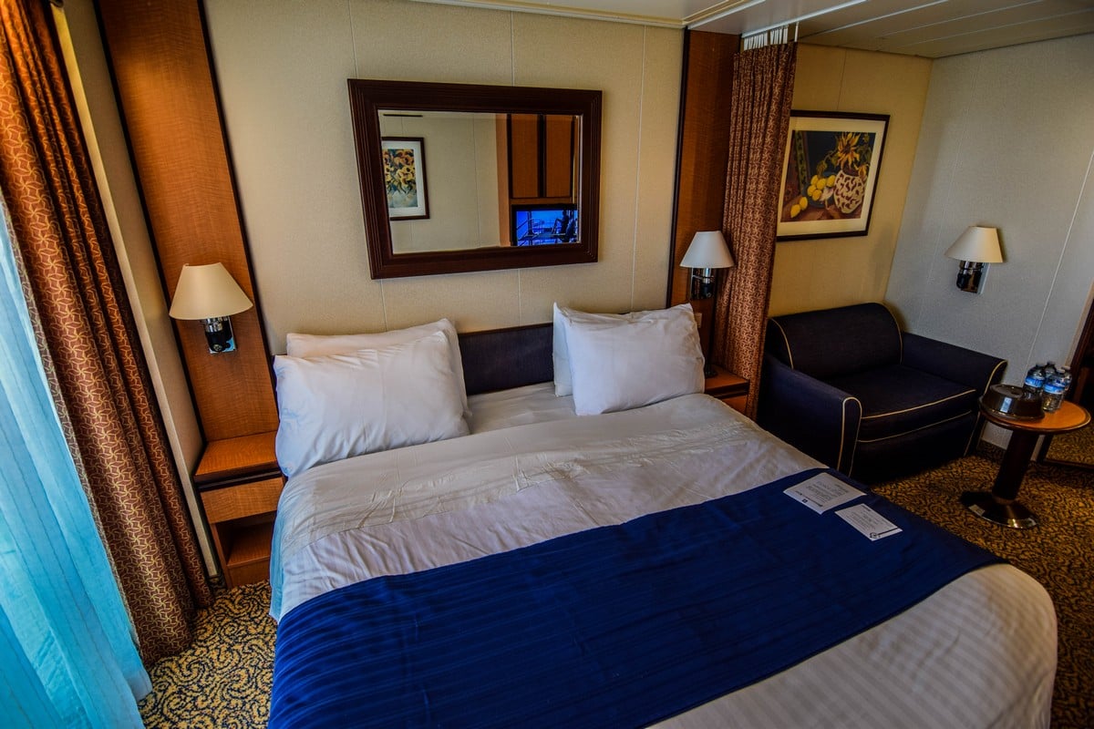 Photo tour of Category 5D Ocean View Stateroom with Balcony on