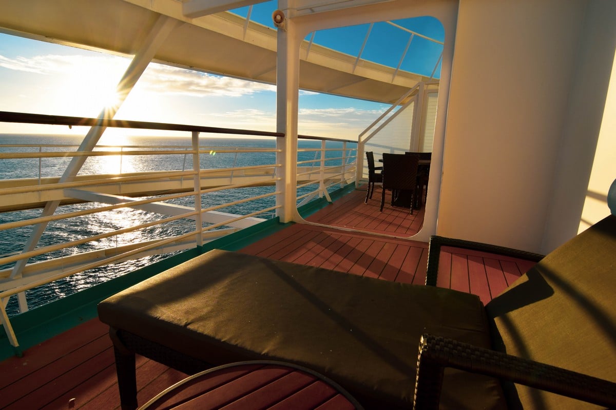 Photo tour of 2 Bedroom Grand Suite on Royal Caribbean's Freedom of the