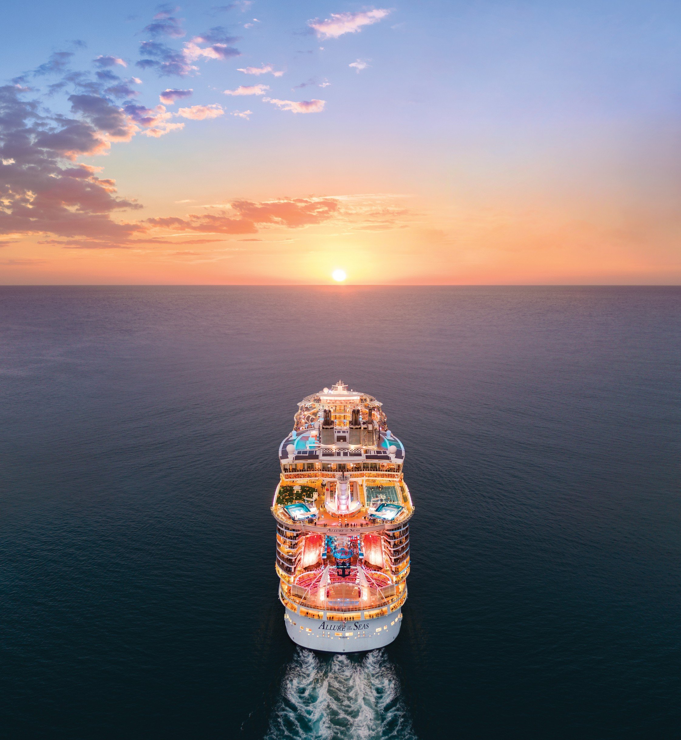 Update 74+ royal caribbean cruise wallpaper - vova.edu.vn