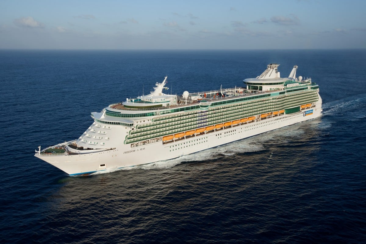 Royal Caribbean stock jumps after COVID-19 vaccine is 94% effective | Royal Caribbean Blog