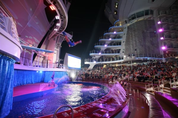 Top 25 free things you can do on Royal Caribbean&#39;s Oasis Class cruise ships | Royal Caribbean Blog