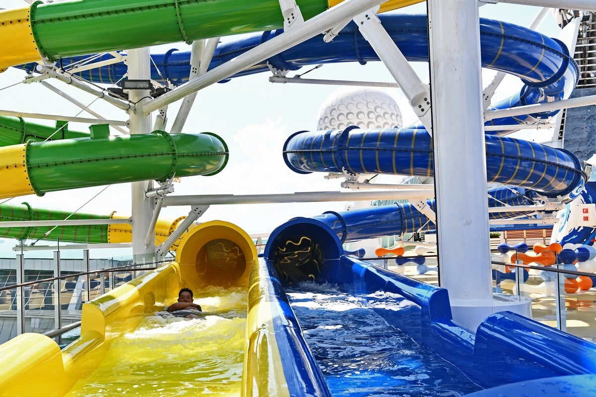 voyager village pool