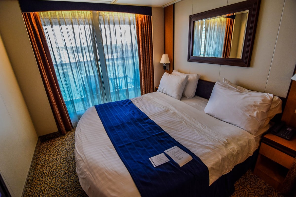 Photo tour of Category 5D Ocean View Stateroom with Balcony on