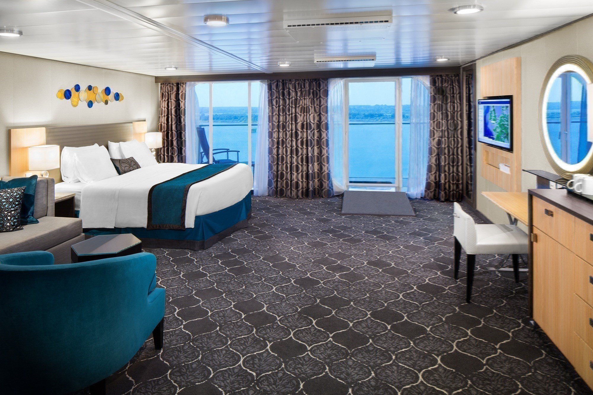 What&#39;s the difference between a balcony and a suite cabin on a cruise? | Royal Caribbean Blog