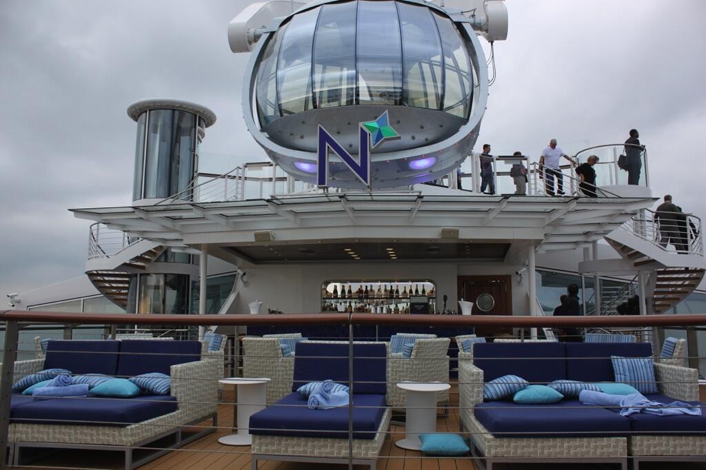 Spotted Sunbeds for rent on Royal Caribbean's Anthem of the Seas