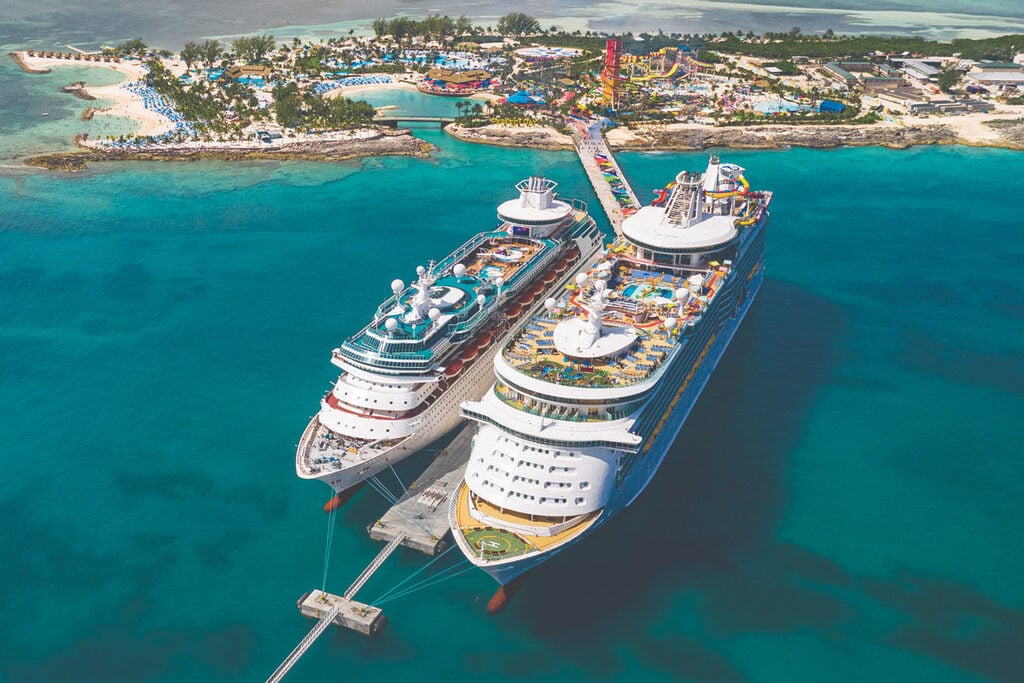 What&#39;s the difference between a large and small cruise ship? | Royal Caribbean Blog