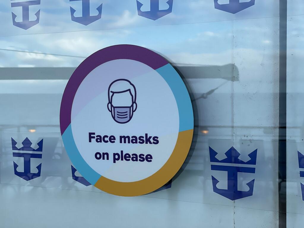 What it&#39;s like to go on a cruise with Royal Caribbean&#39;s stricter mask rules | Royal Caribbean Blog