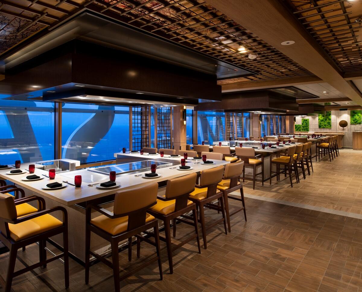 a-look-at-the-specialty-restaurants-on-odyssey-of-the-seas-royal
