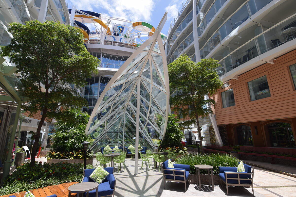 5 things to love about Central Park on Royal Caribbean's Oasis Class