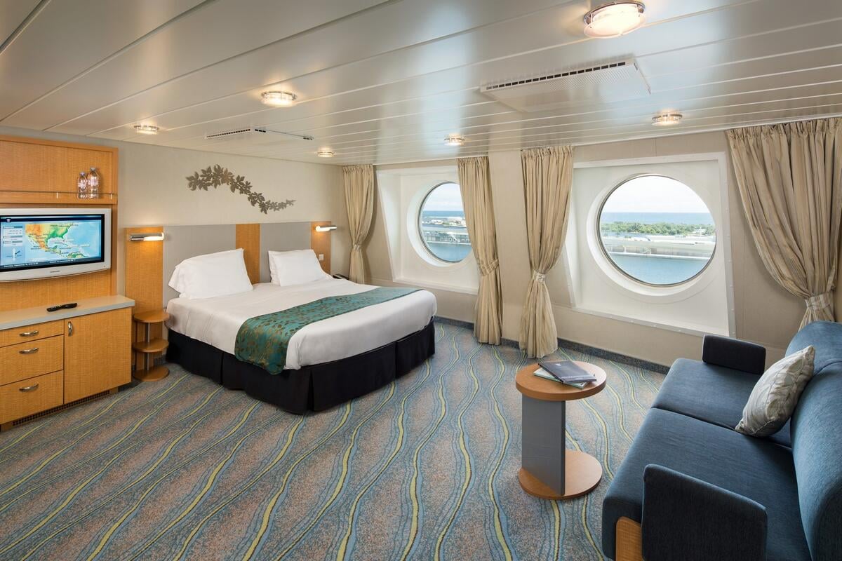 Carnival Cruise Interior Cabin Vs Royal Caribbean Ocean-View, Photos