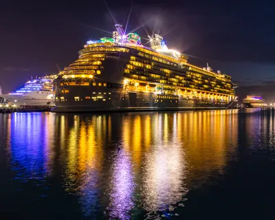 Mariner of the Seas in Nassau lit up