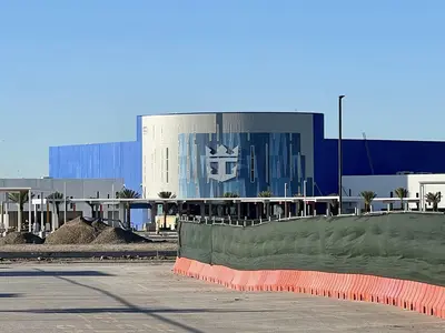 Galveston cruise terminal construction