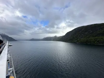 Sailing into Geirangerfjord