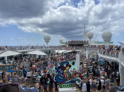 Crowd on pool