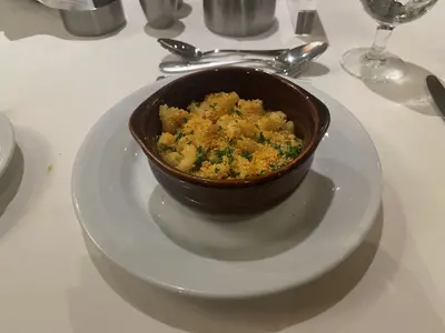 Lobster-mac-and-cheese-navigator-dining-main-dining-room