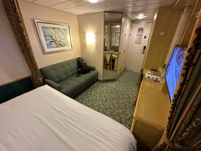 Freedom-Interior-Stateroom-3