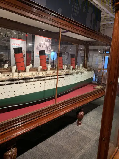 Ocean liner model
