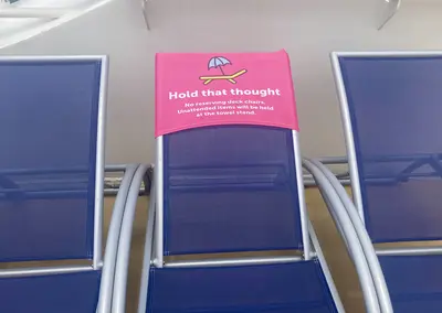 chair-hogs-wonder
