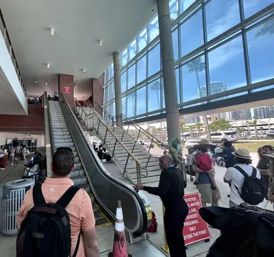 port-tampa-escalator port-tampa-escalator