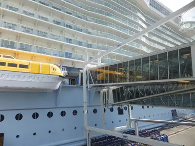 Allure of the Seas gangway