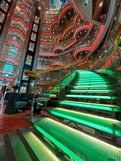 Centrum on Radiance of the Seas