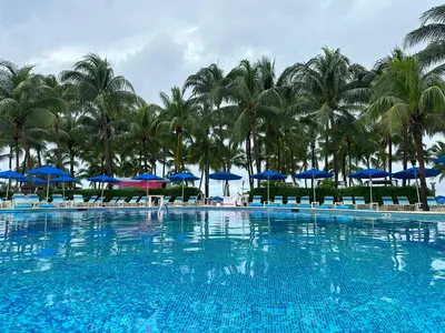Paradise Beach pool