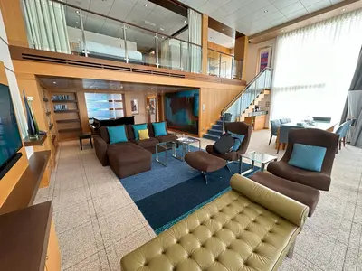 Royal Loft Suite living room