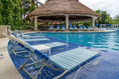 Paradise Beach pool loungers
