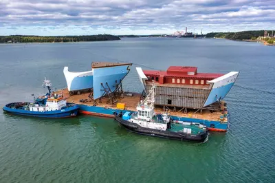 Icon of the Seas blocks being delivered