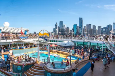 Brilliance of the Seas pool deck