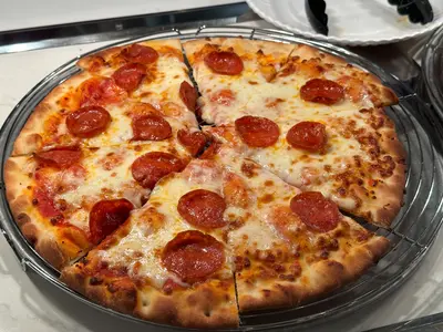 Pepperoni pizza