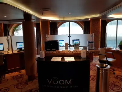 Voom desk