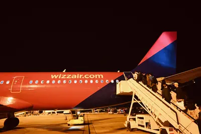 Wizz Air flight embarking