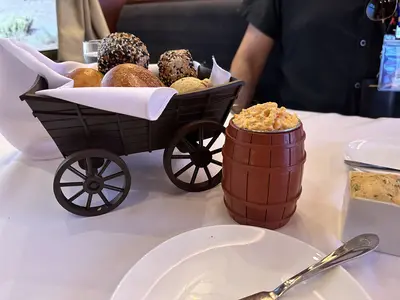 Bread-Utopia-Station