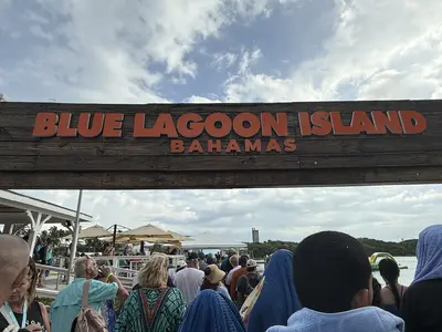 Return-Shuttle-Line-Blue-Lagoon-Nassau