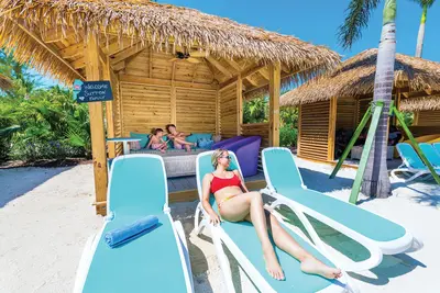 Oasis Lagoon Cabana