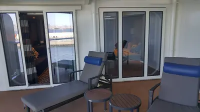 Junior Suite Balcony windows