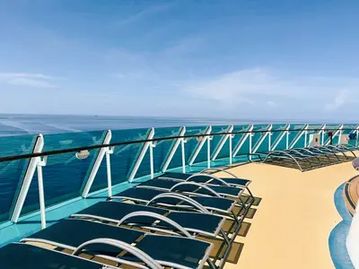 freedom-aft-sun-deck